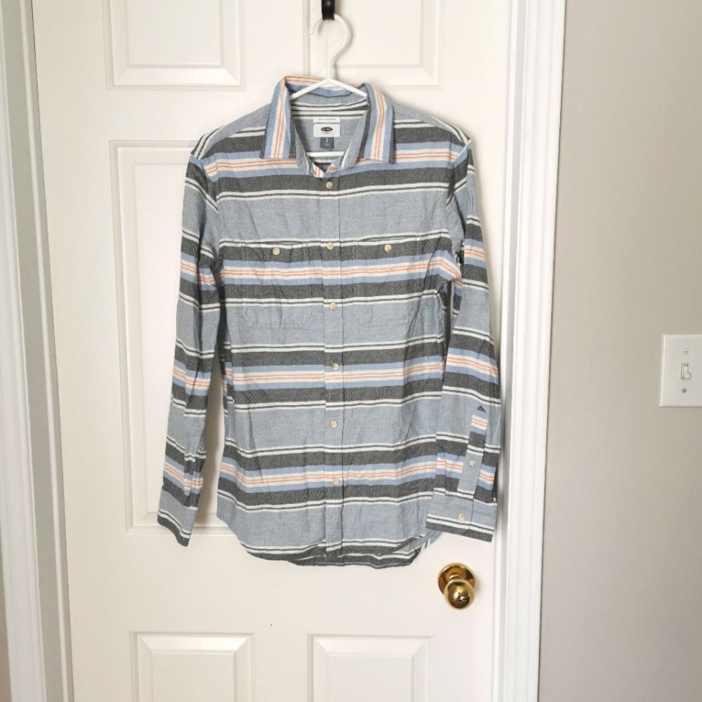 2/$30 Old Navy Men's striped button down shirt